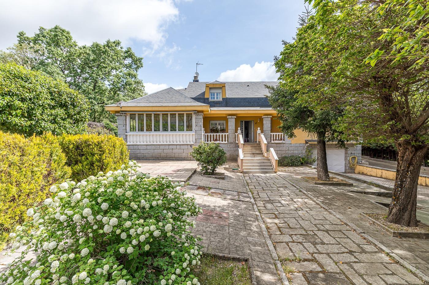 Chalet for Sale in San Lorenzo de El Escorial