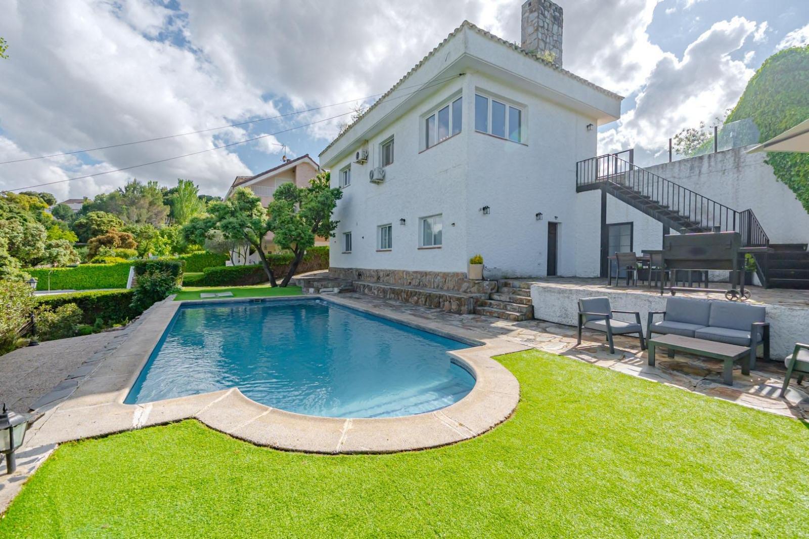 Chalet for Sale in Valdemorillo