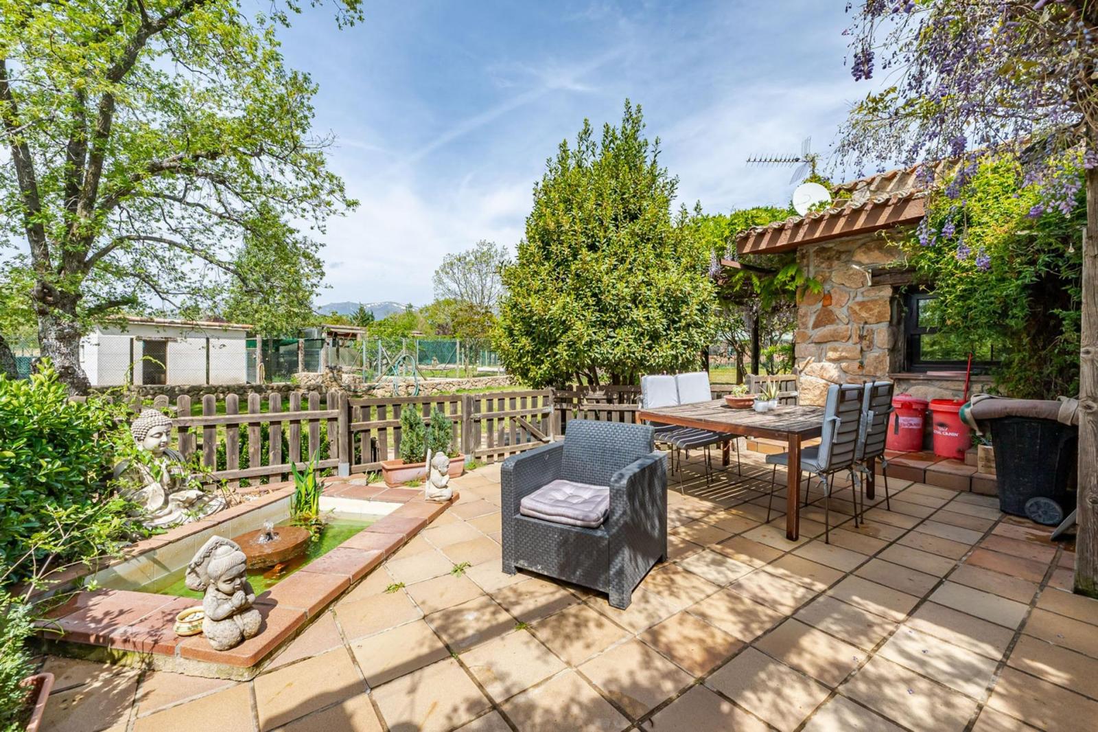 Finca en Venta en Miraflores de la Sierra