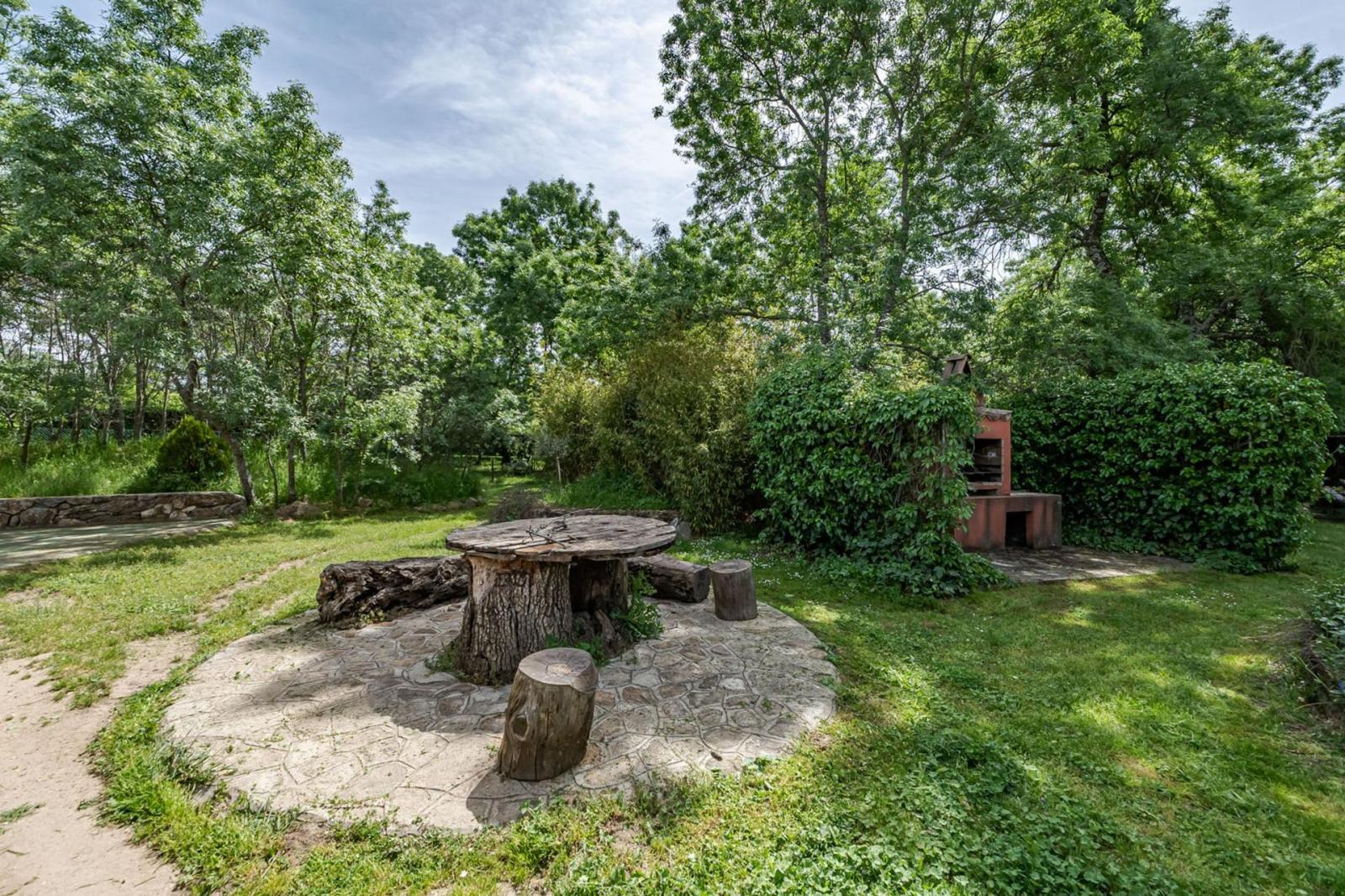 Finca en Venta en Miraflores de la Sierra