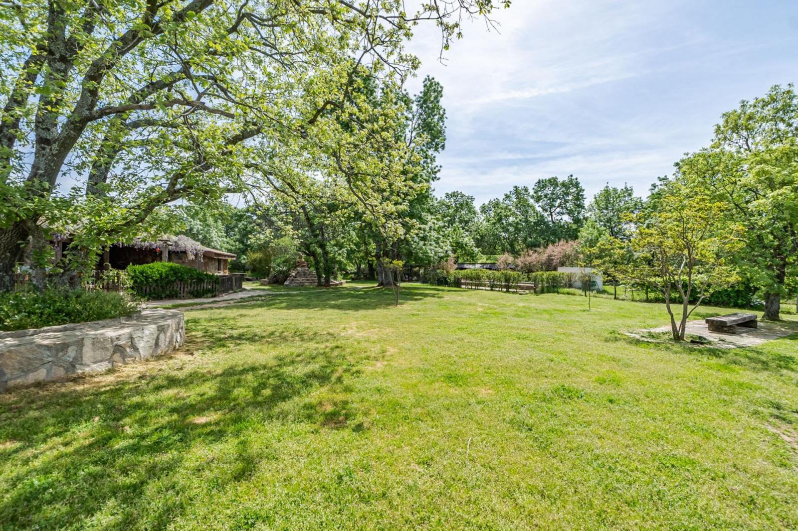 Finca en Venta en Miraflores de la Sierra