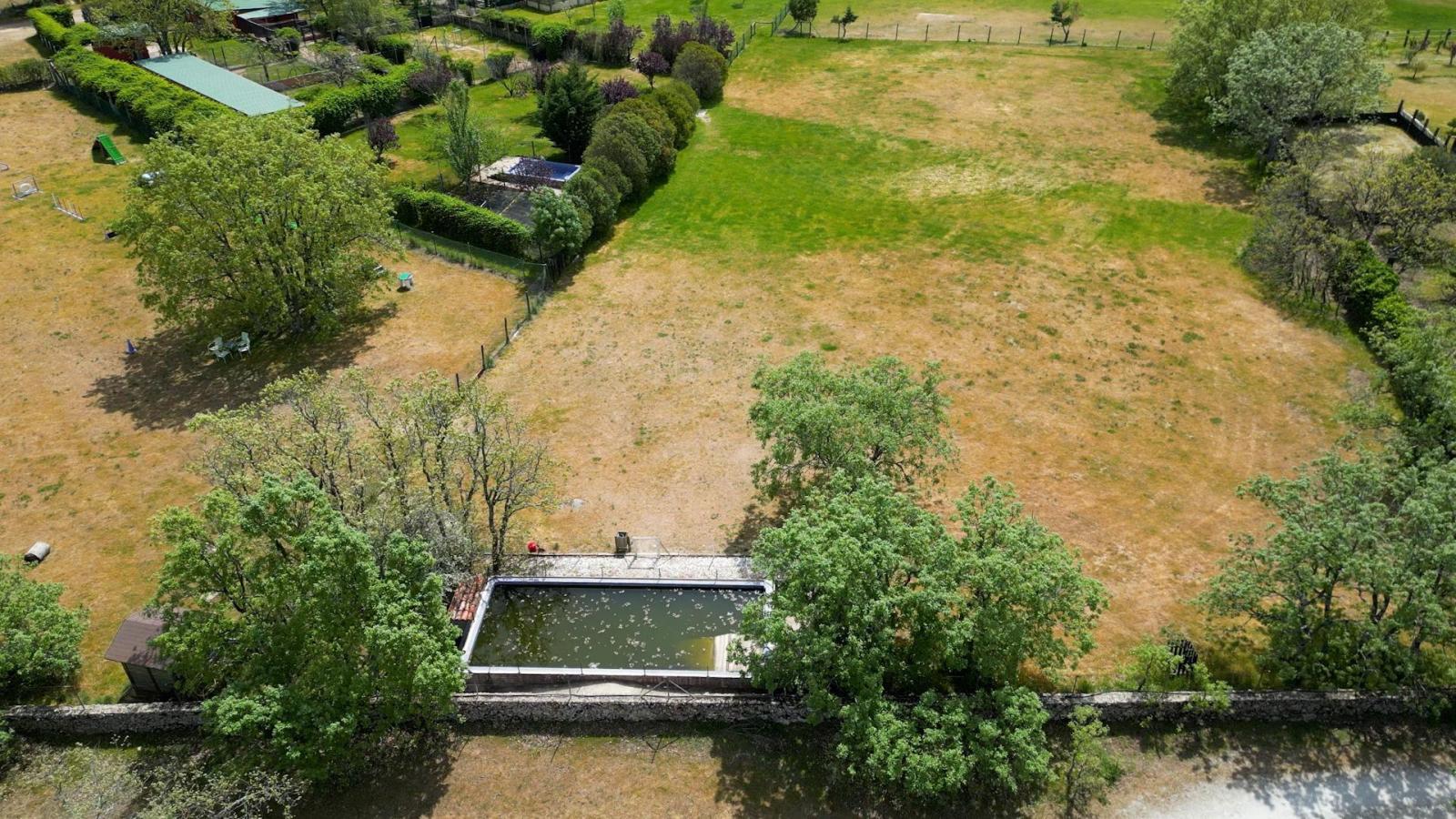 Finca en Venta en Miraflores de la Sierra