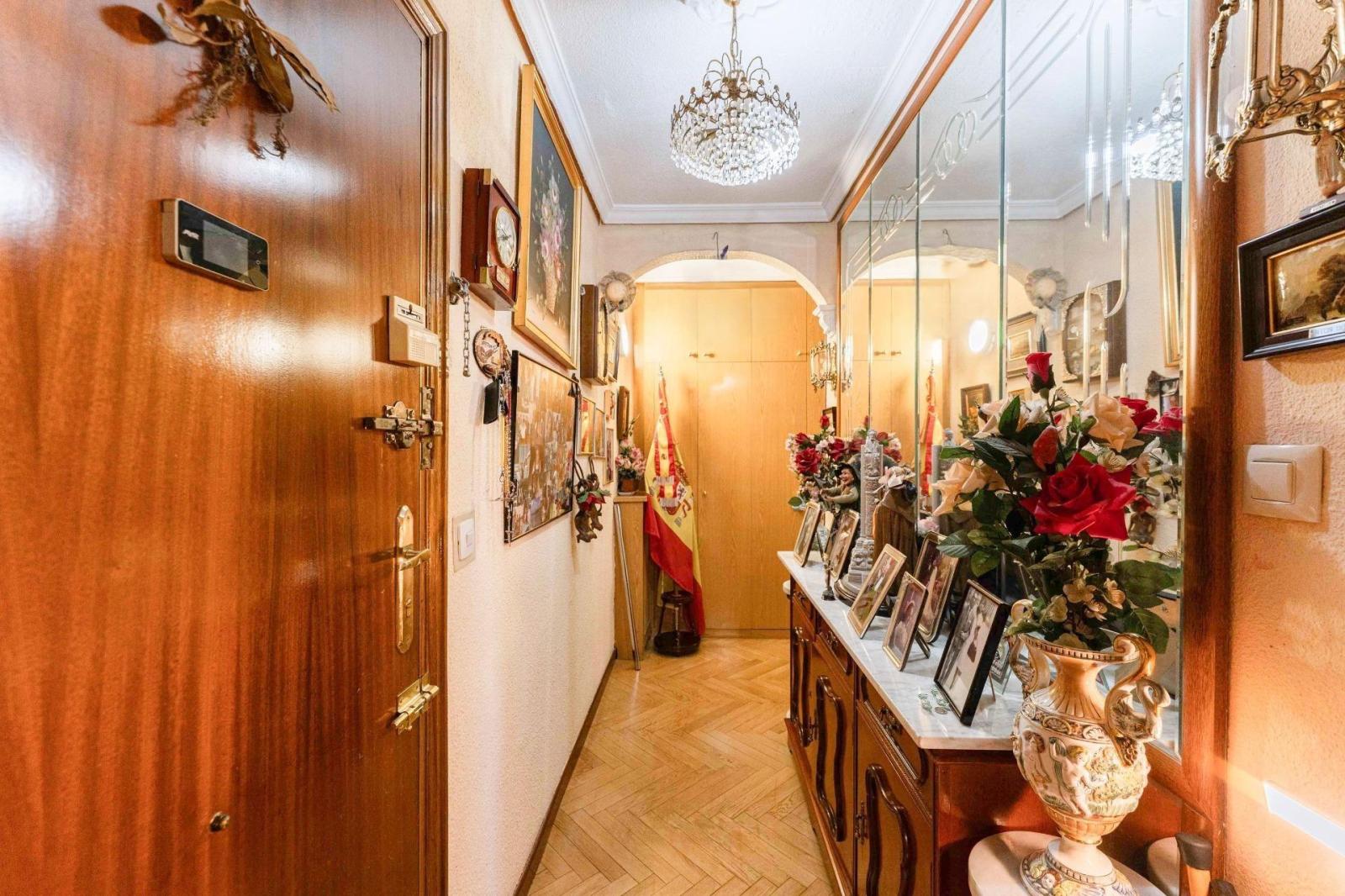Flat for Sale in Madrid