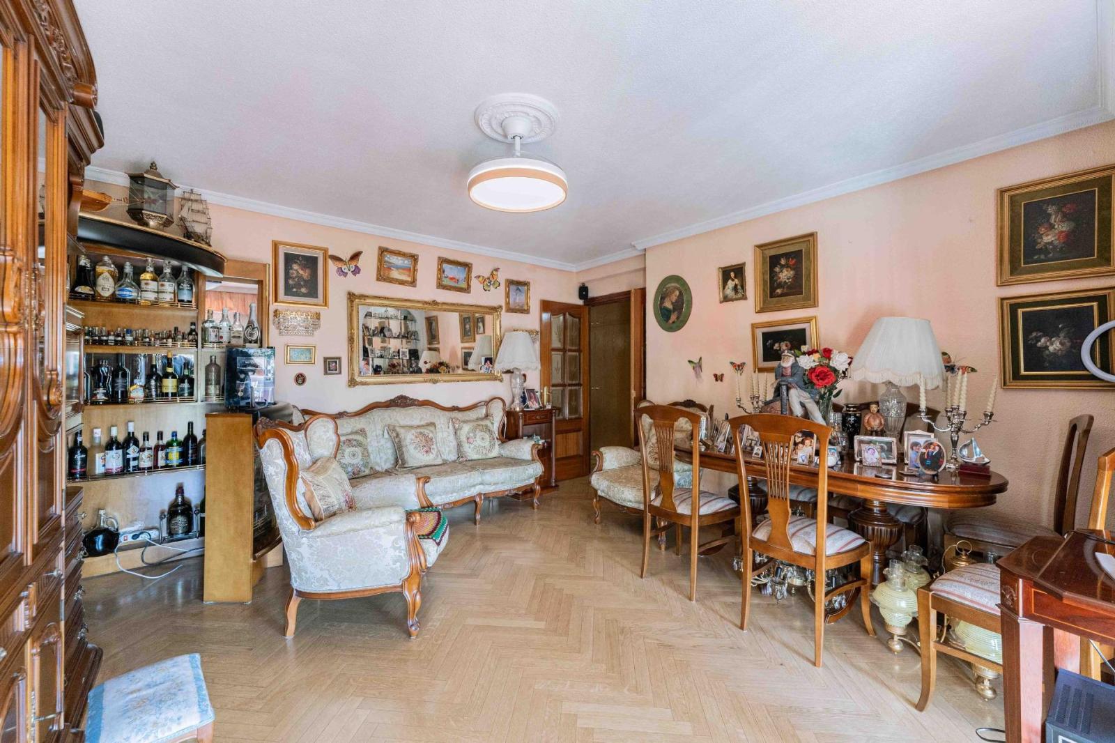 Flat for Sale in Madrid
