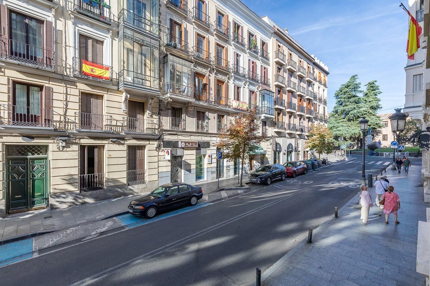 Flat for Sale in Madrid