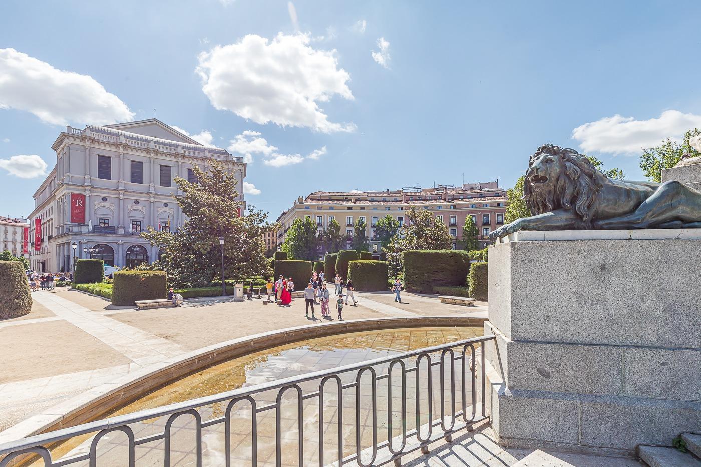 Flat for Sale in Madrid