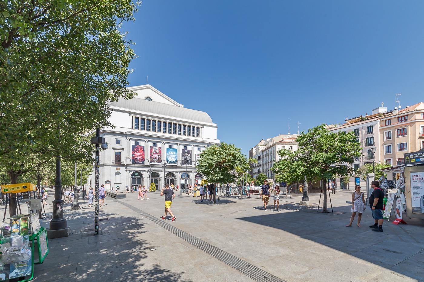 Flat for Sale in Madrid