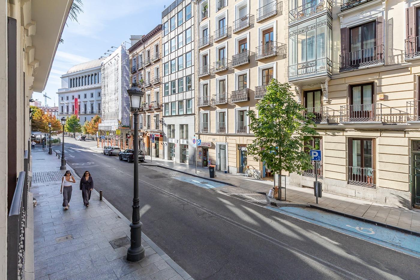 Flat for Sale in Madrid