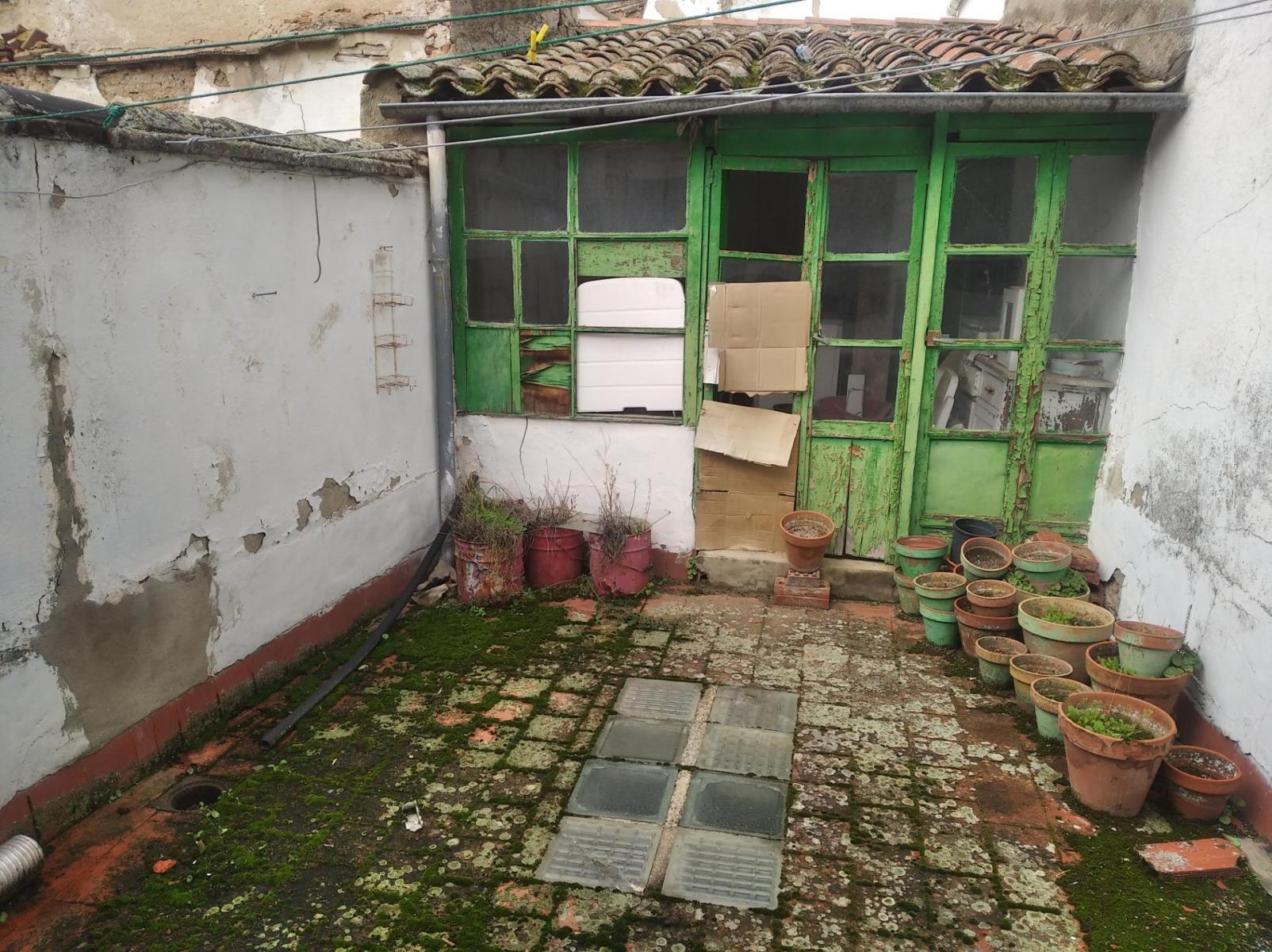 Building for Sale in Zamora