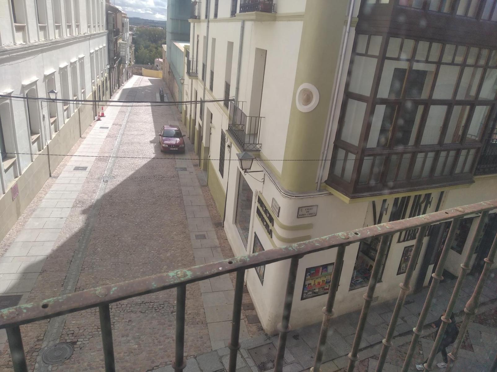 Building for Sale in Zamora