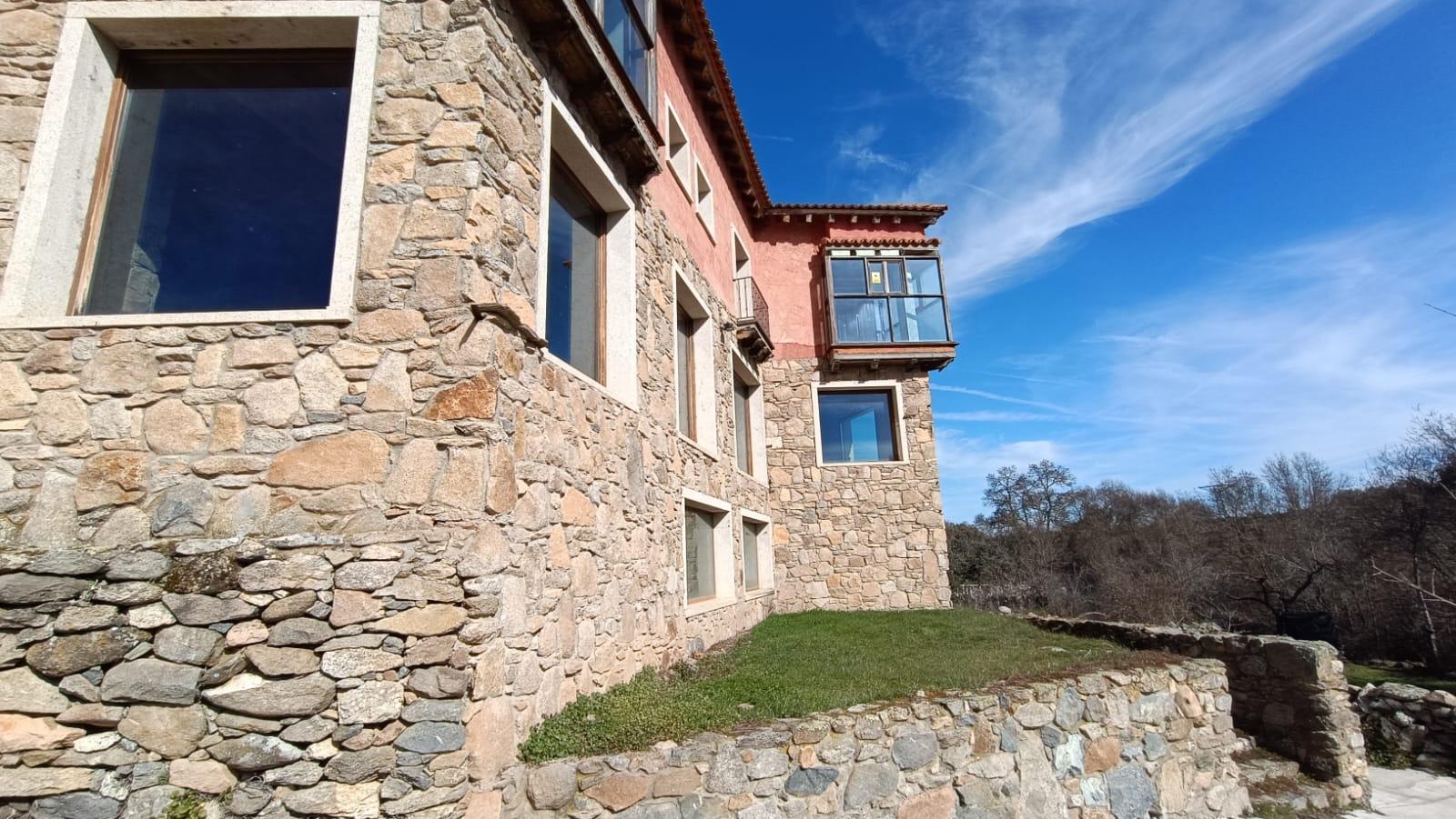 Hotel en Venta en Pereruela