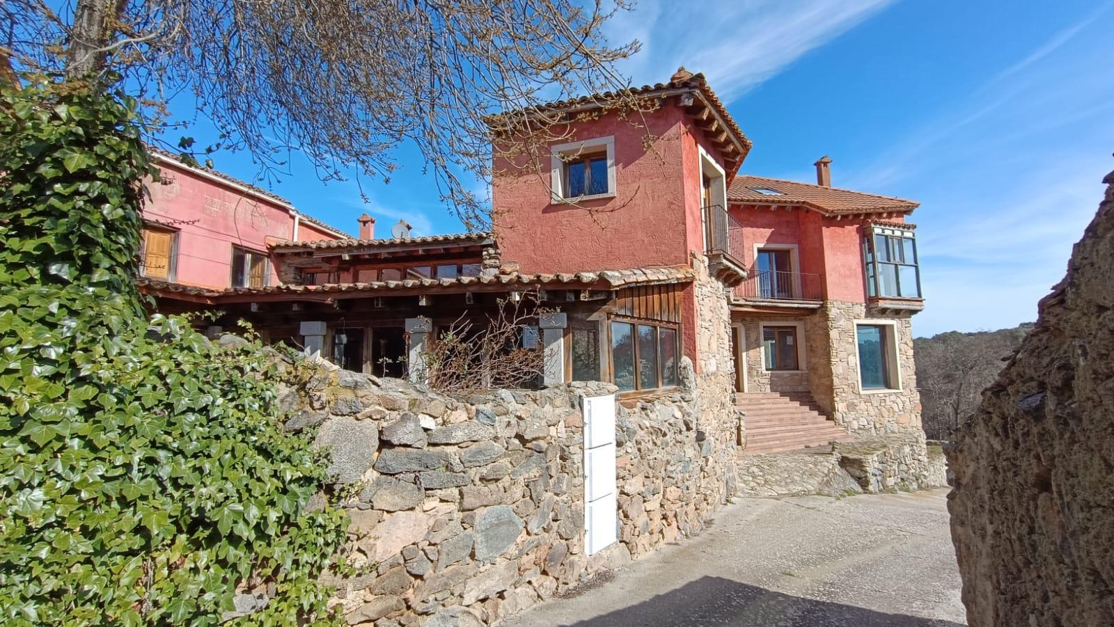 Hotel en Venta en Pereruela