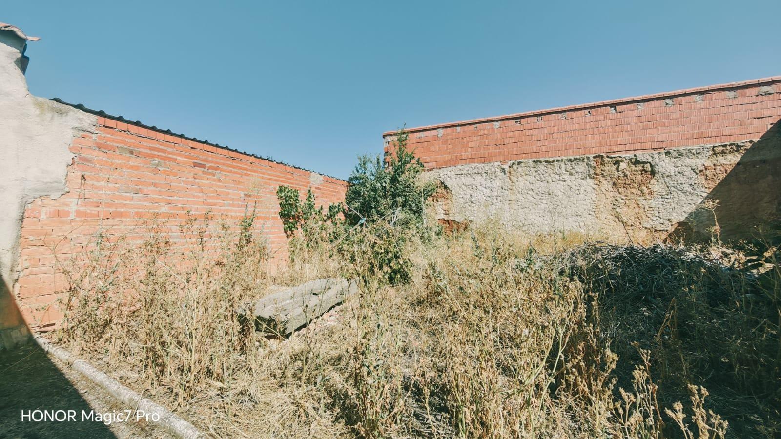 House for Sale in Manganeses de la Lampreana