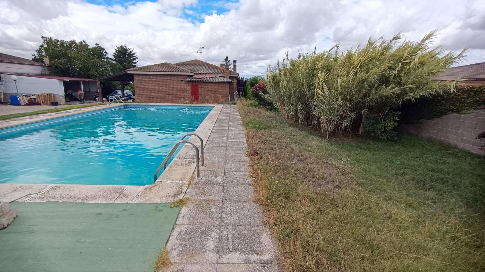 Plot for Sale in Villaralbo