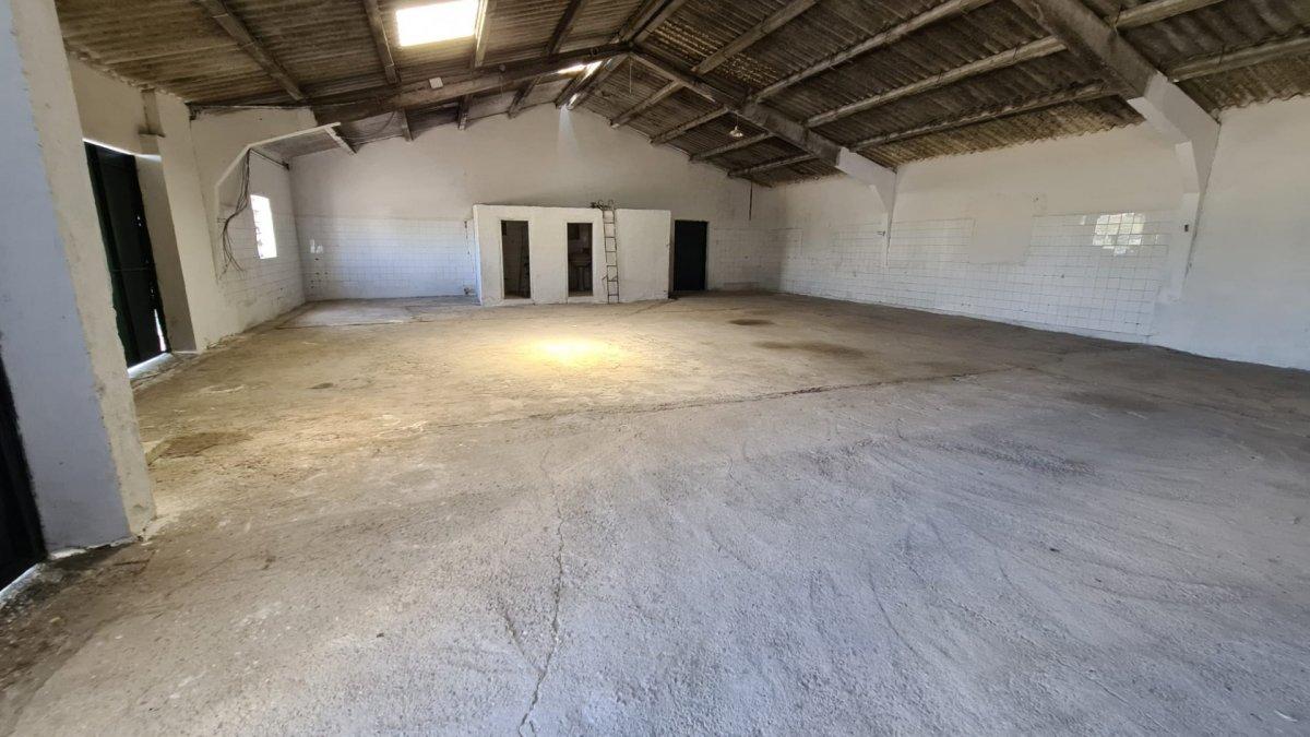 Industrial Unit for Sale in Morales del Vino