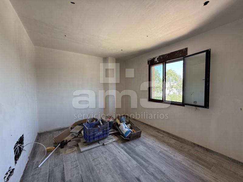 Chalet for Sale in Turre