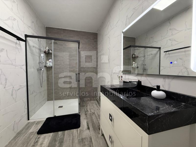Chalet for Sale in Turre