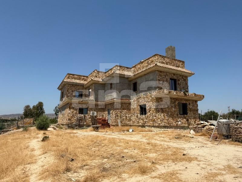 Chalet for Sale in Turre