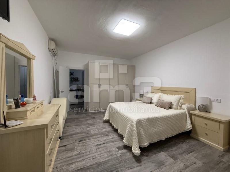 Chalet for Sale in Turre