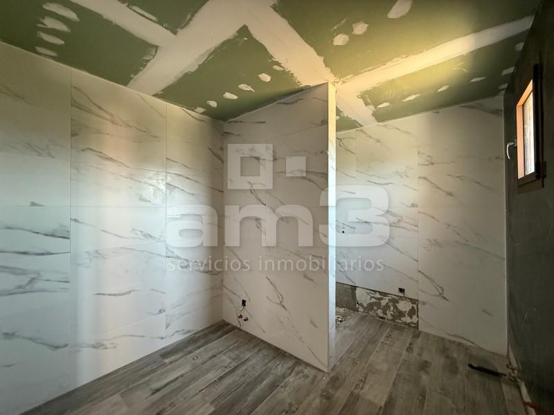 Chalet for Sale in Turre