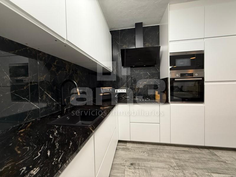 Chalet for Sale in Turre