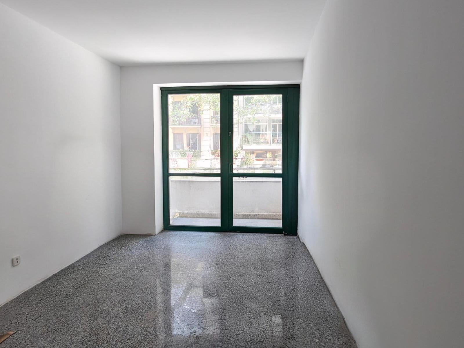 Flat for Sale in Barcelona