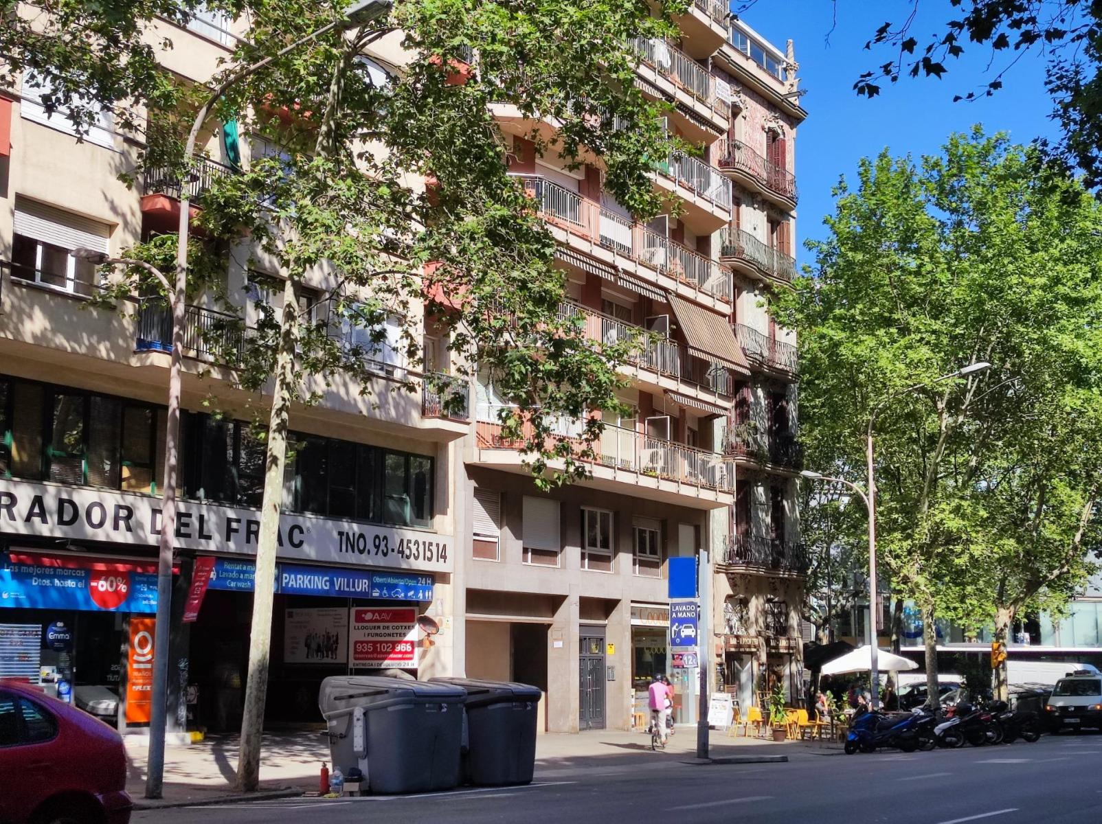Flat for Sale in Barcelona