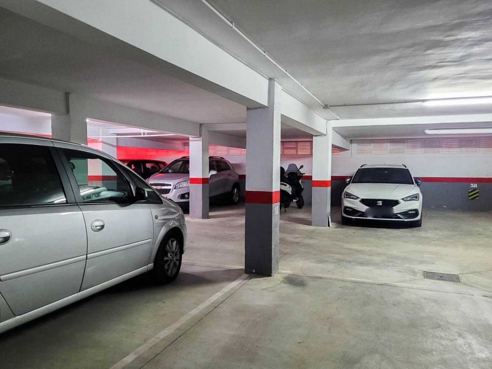 Garage for Sale in Martorell