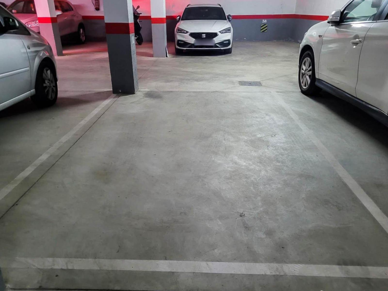 Garage for Sale in Martorell