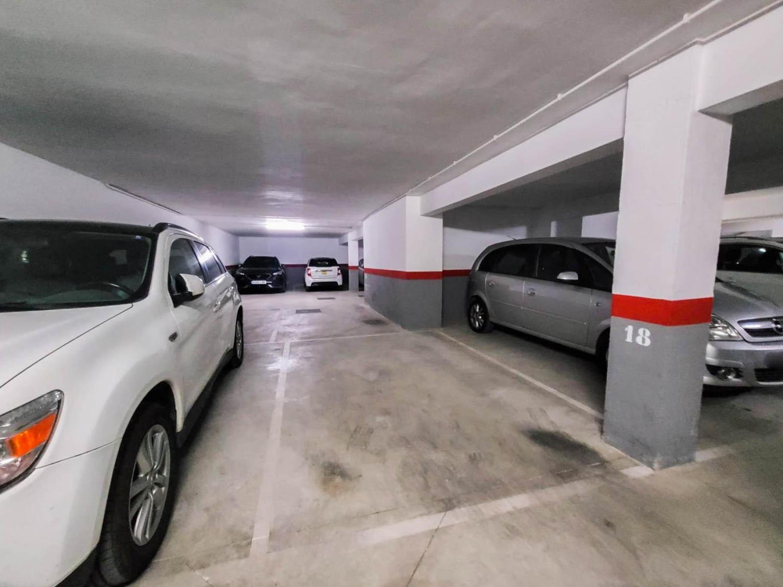 Garaje en Venta en Martorell