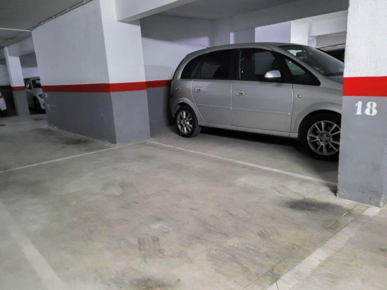 Garage for Sale in Martorell