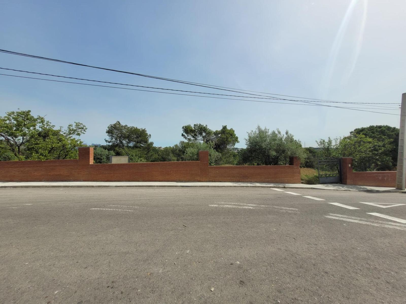 Plot for Sale in Masquefa