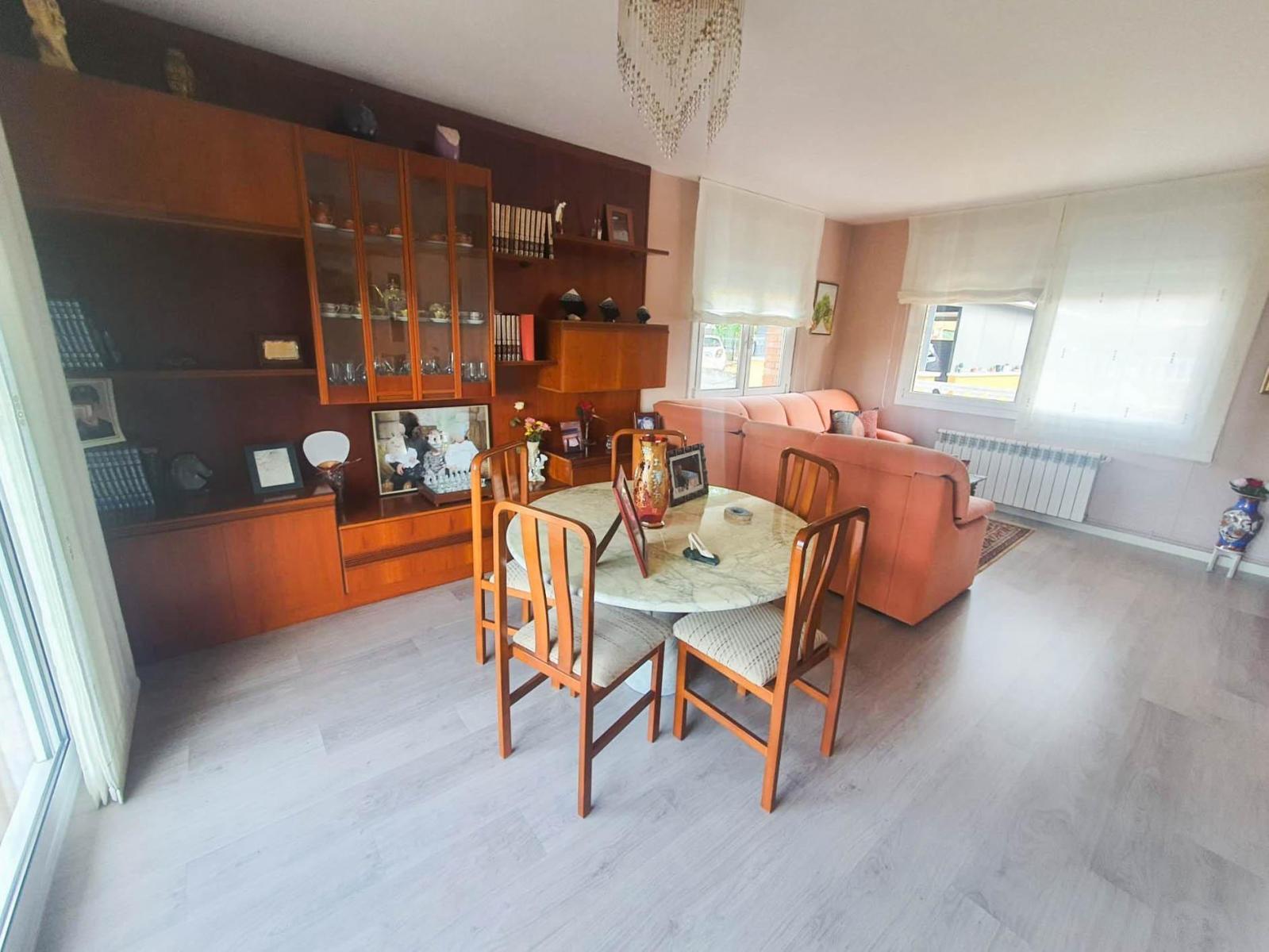 Chalet for Sale in Castellbisbal