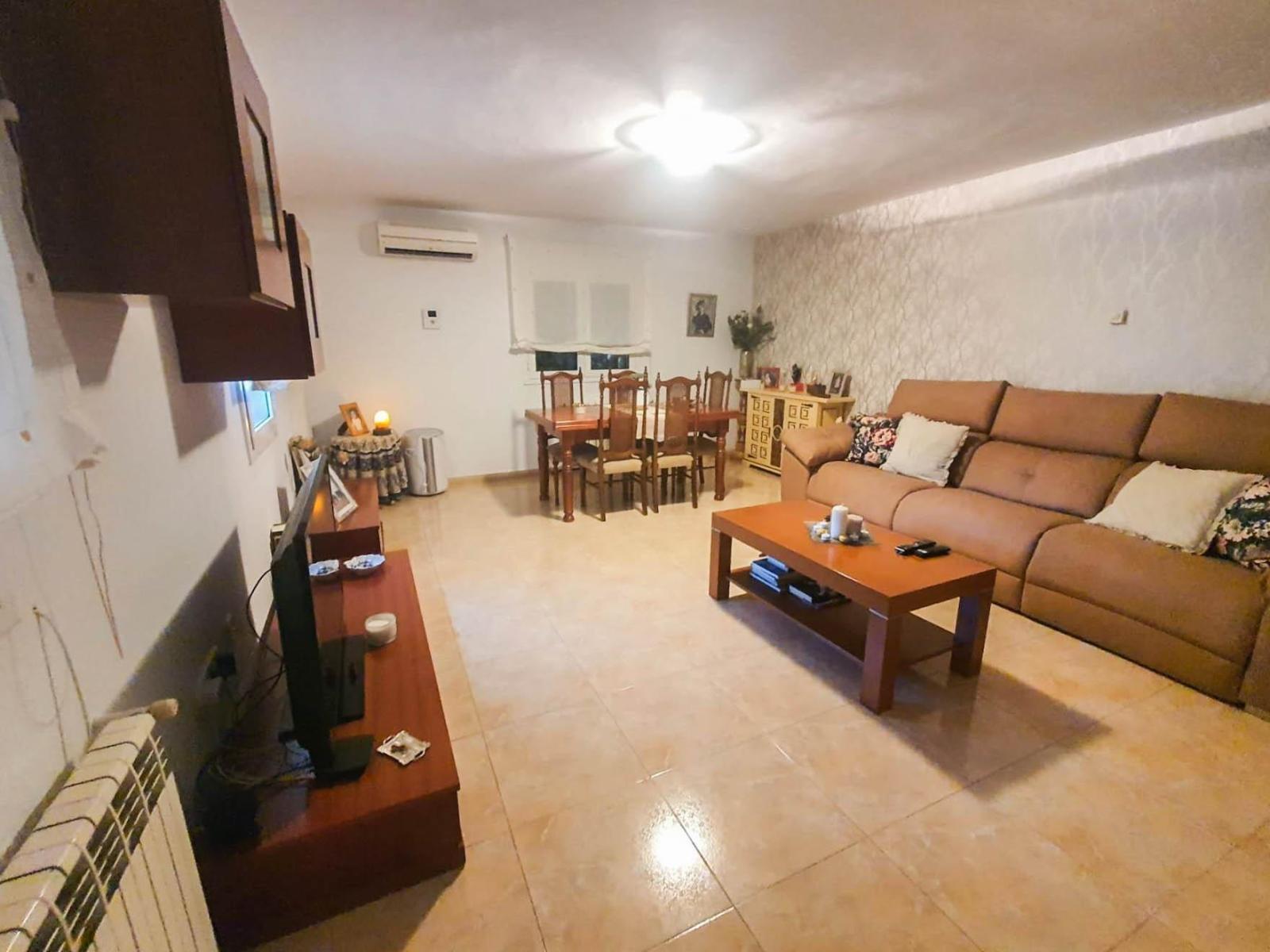 Chalet for Sale in Castellbisbal