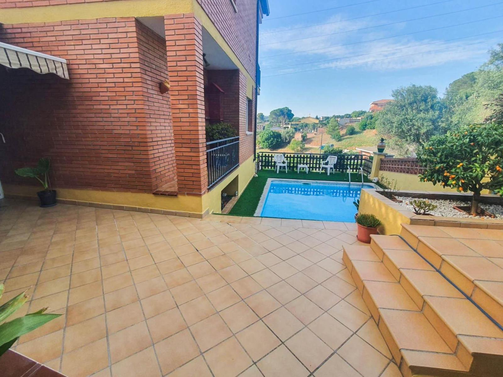 Chalet for Sale in Castellbisbal