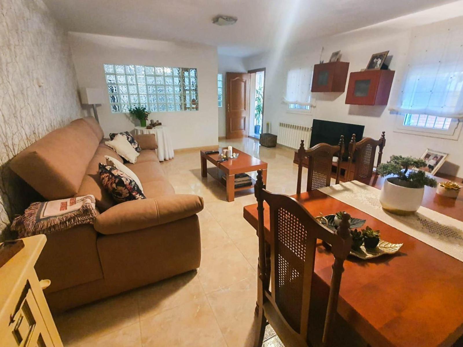 Chalet for Sale in Castellbisbal