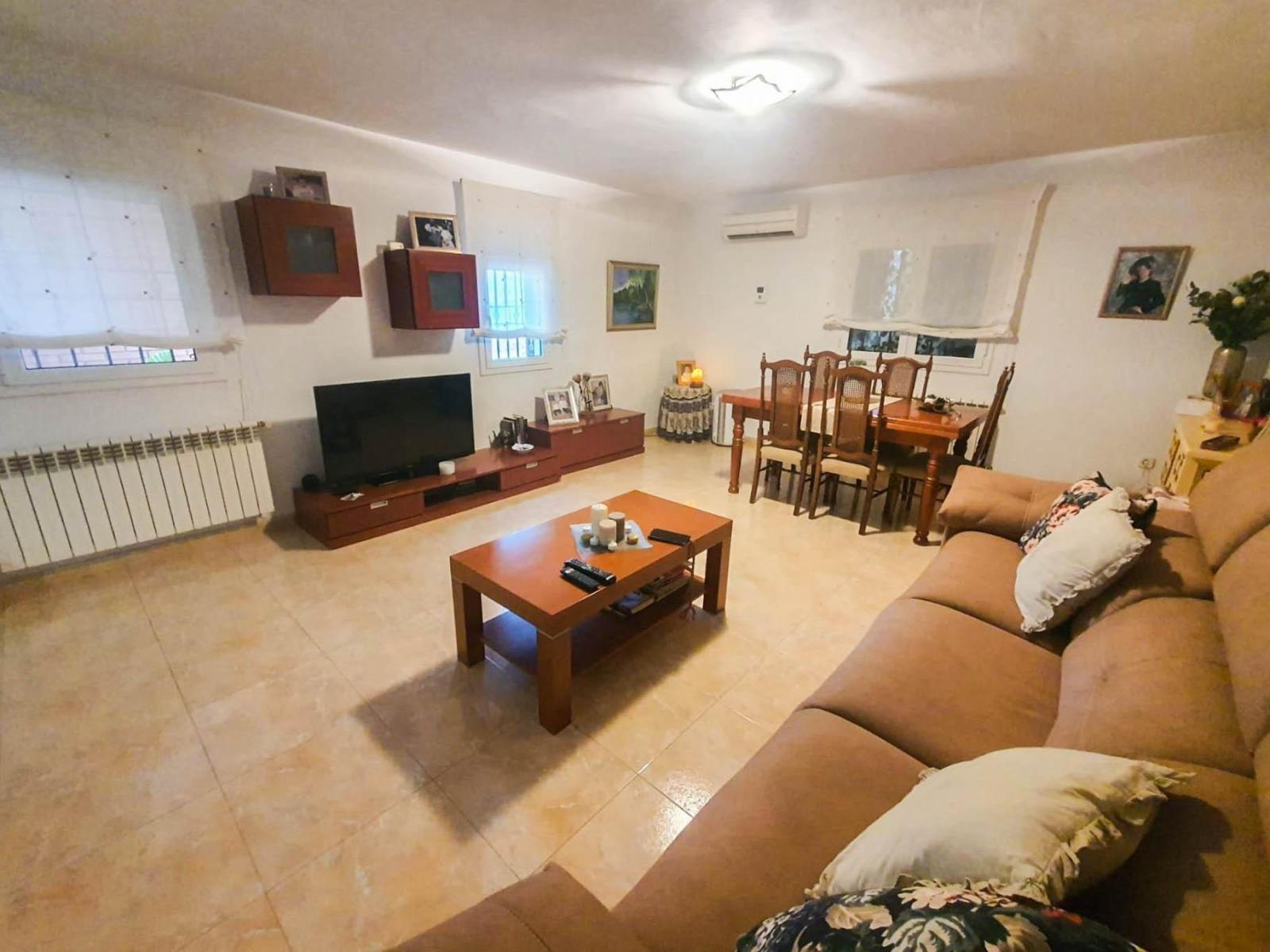 Chalet for Sale in Castellbisbal