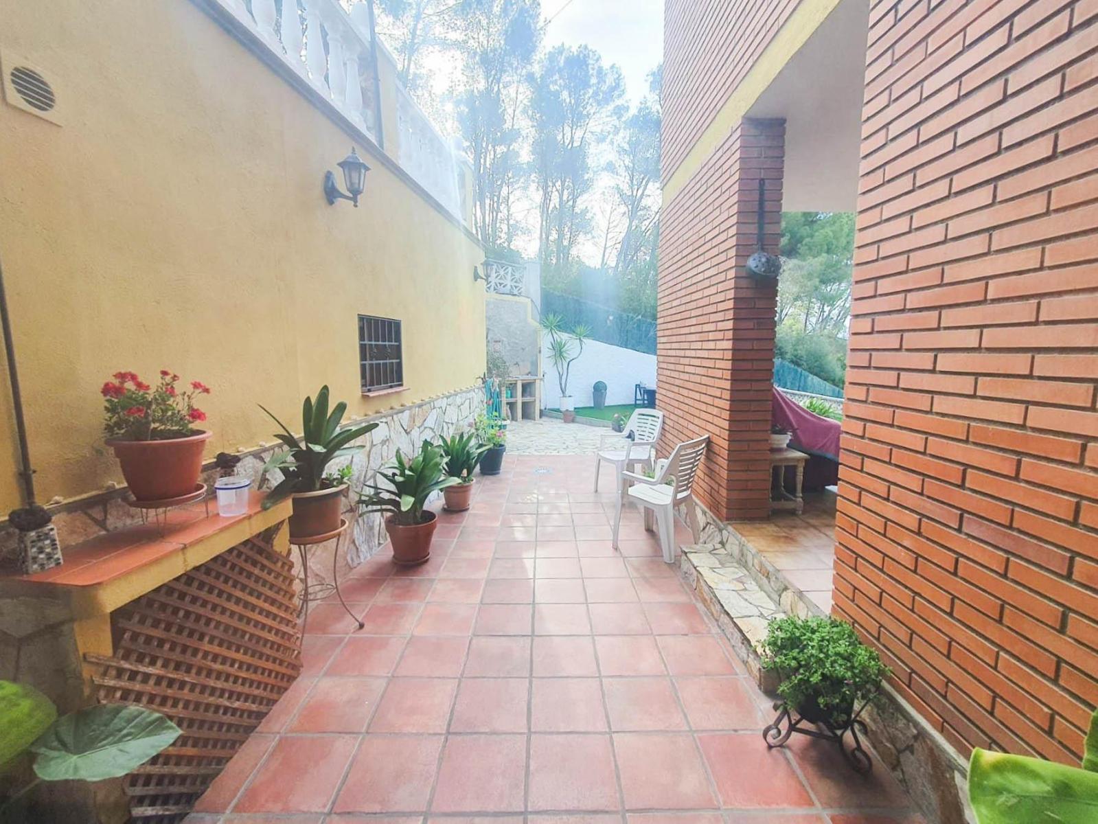 Chalet for Sale in Castellbisbal