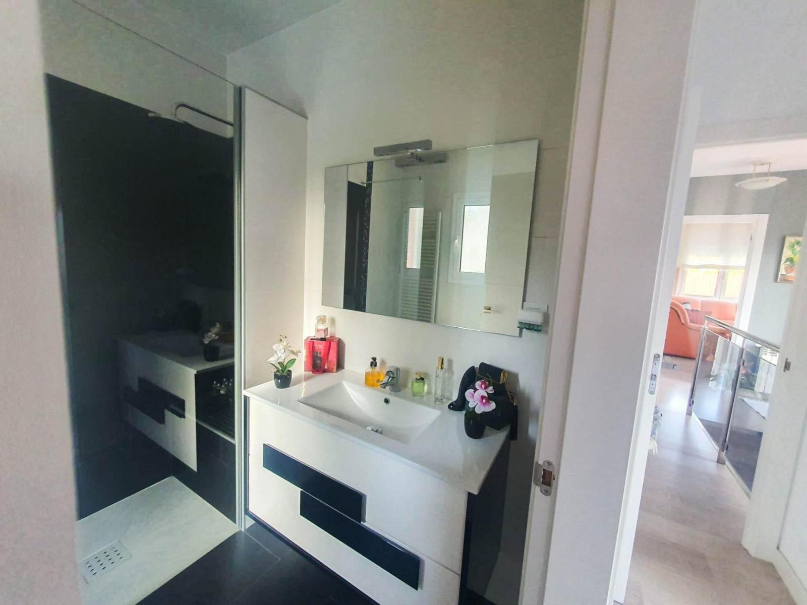 Chalet for Sale in Castellbisbal