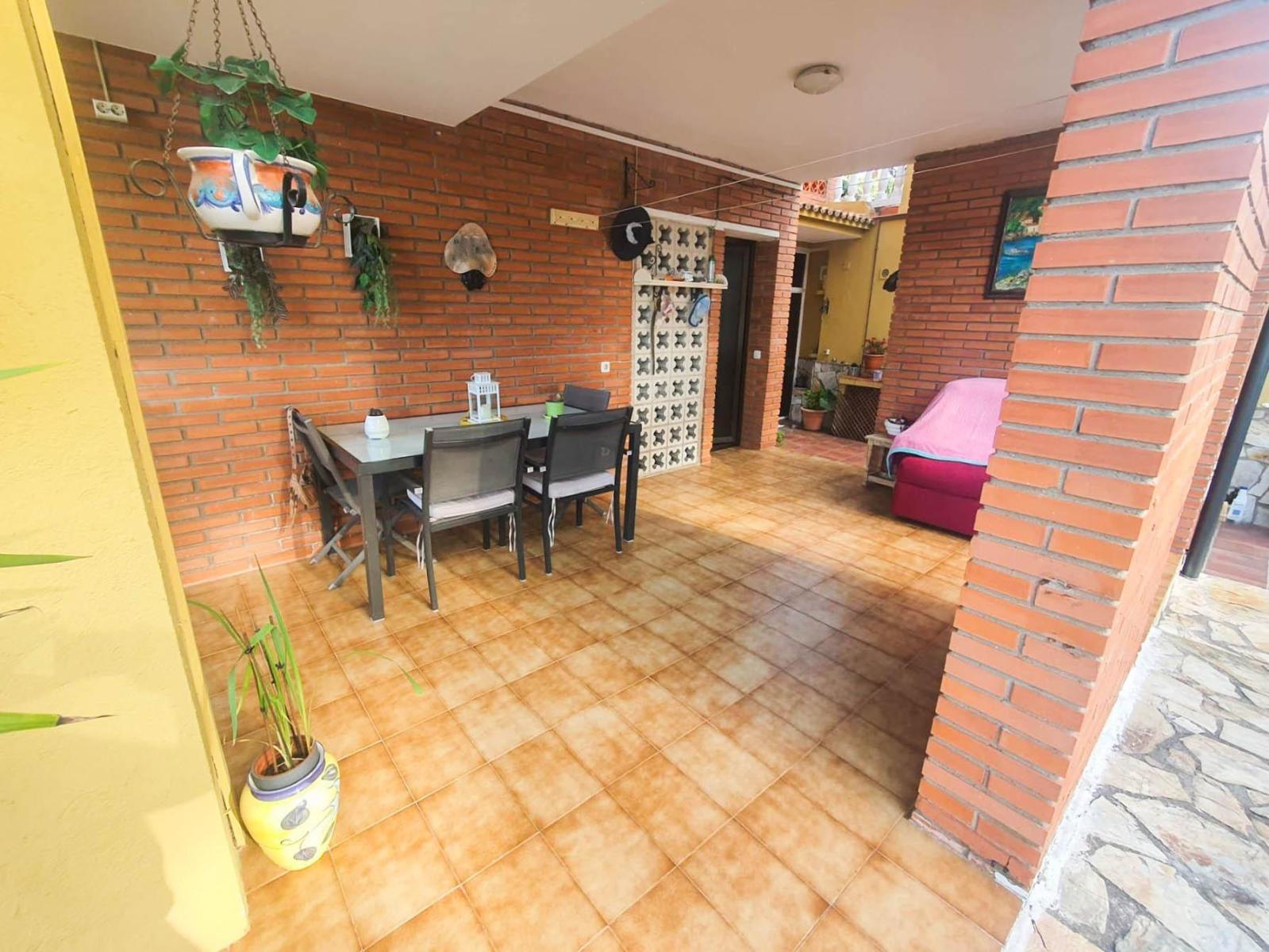 Chalet for Sale in Castellbisbal
