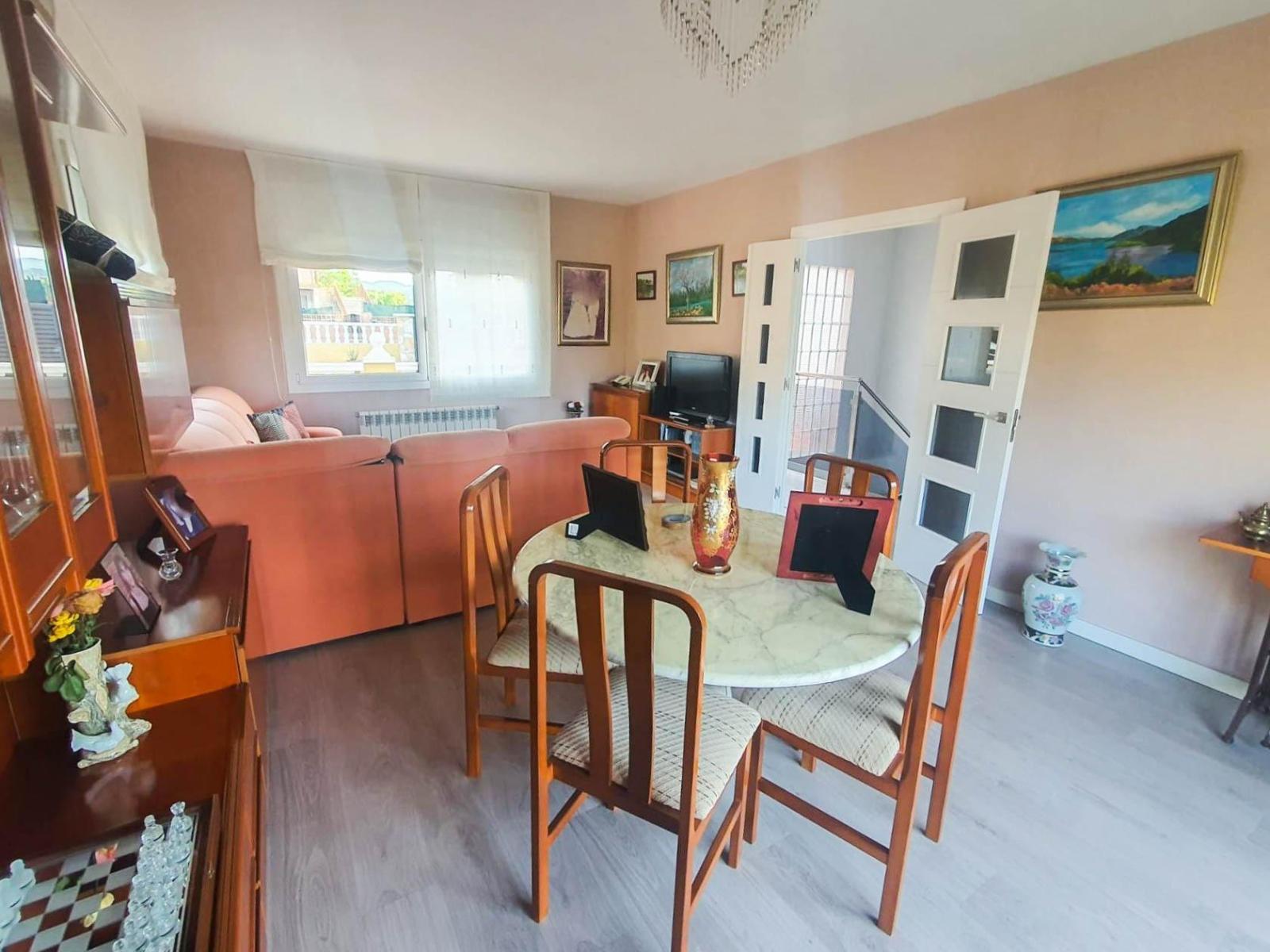 Chalet for Sale in Castellbisbal