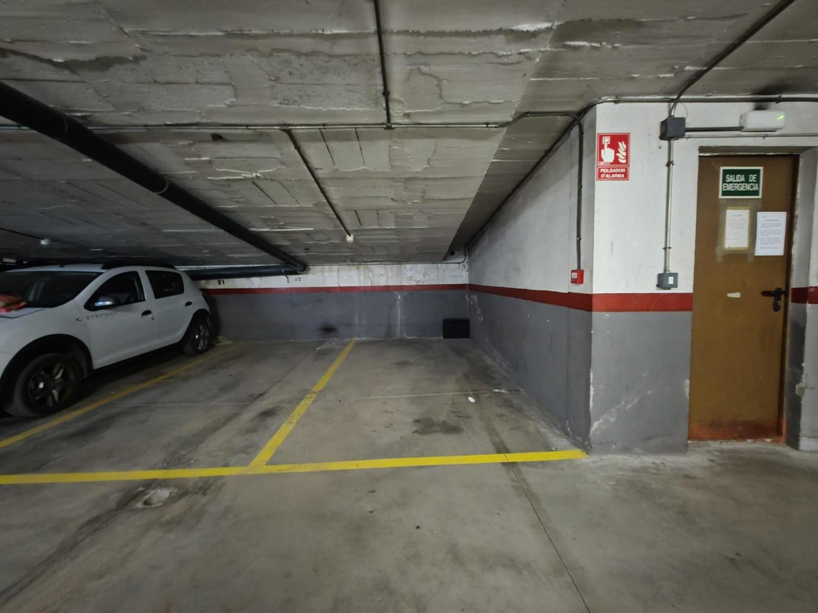 Garage for Rent in Martorell