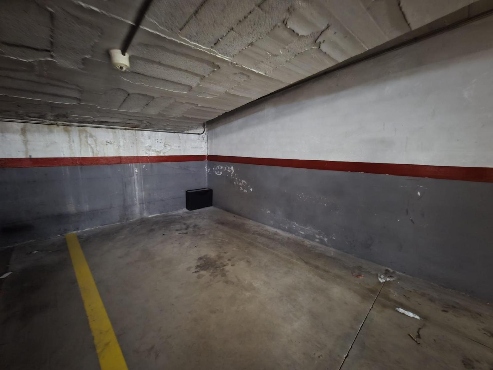 Garage for Rent in Martorell