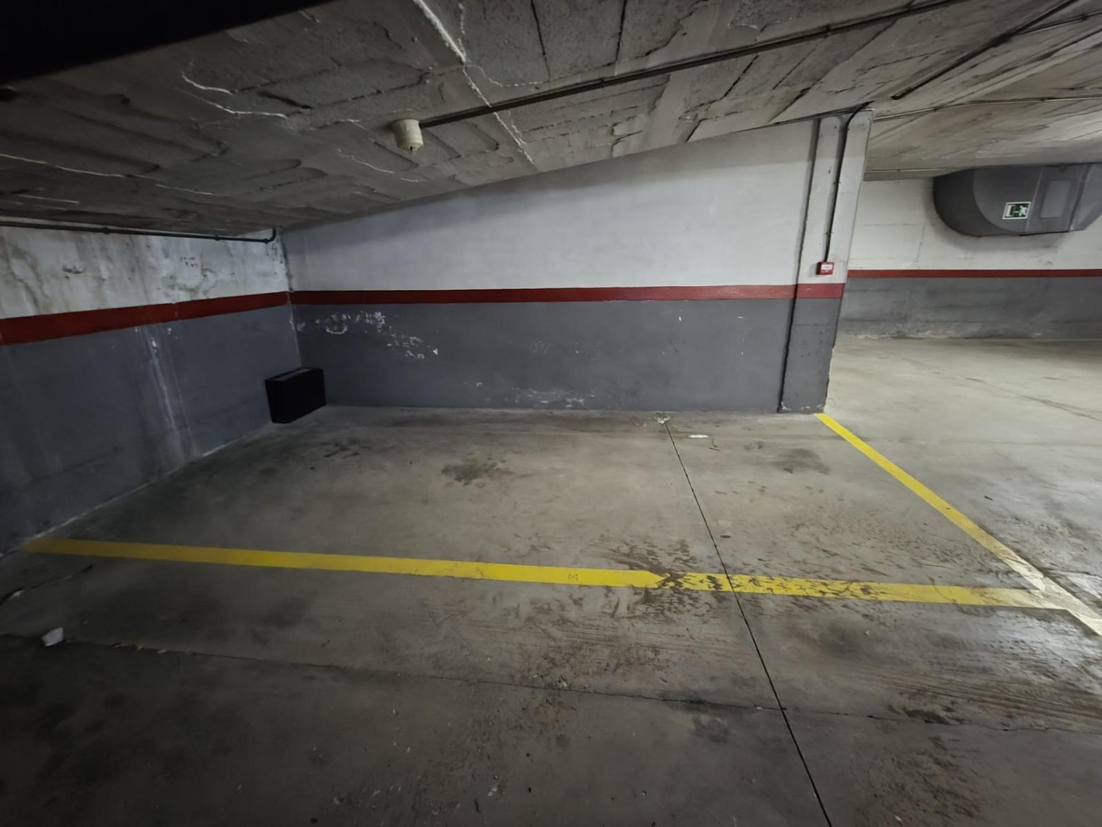 Garage for Rent in Martorell