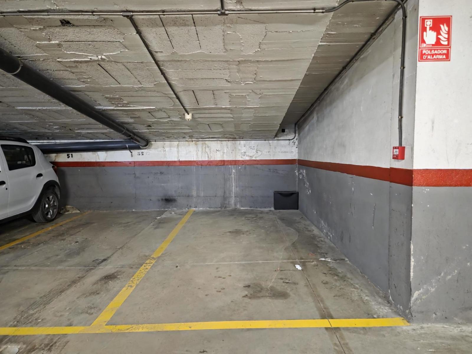 Garage for Rent in Martorell