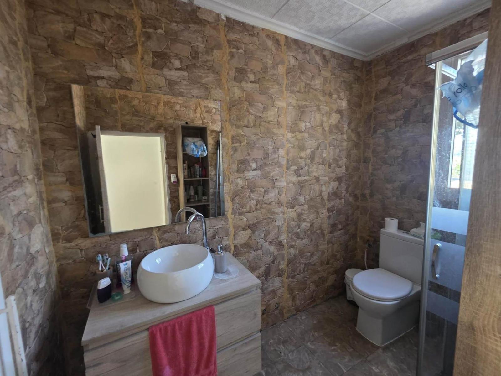 Chalet for Sale in Esparreguera