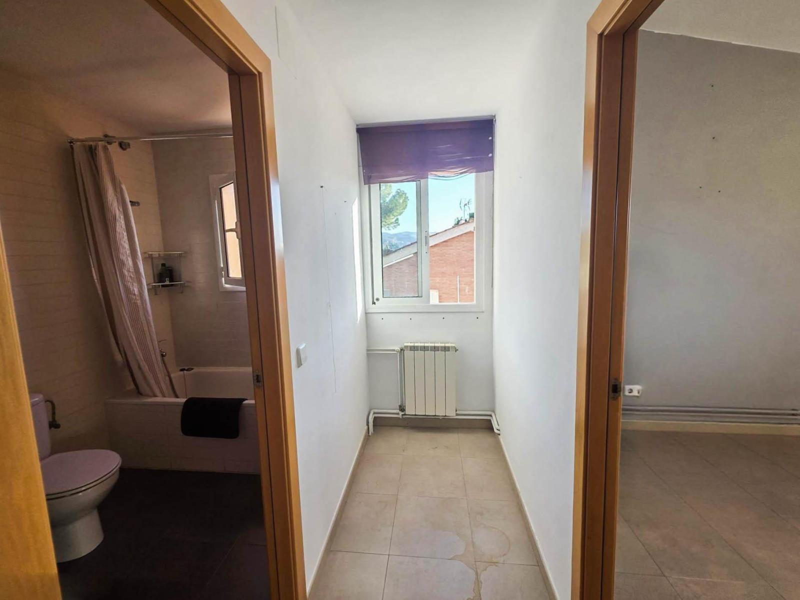 Casa en Venta en Abrera