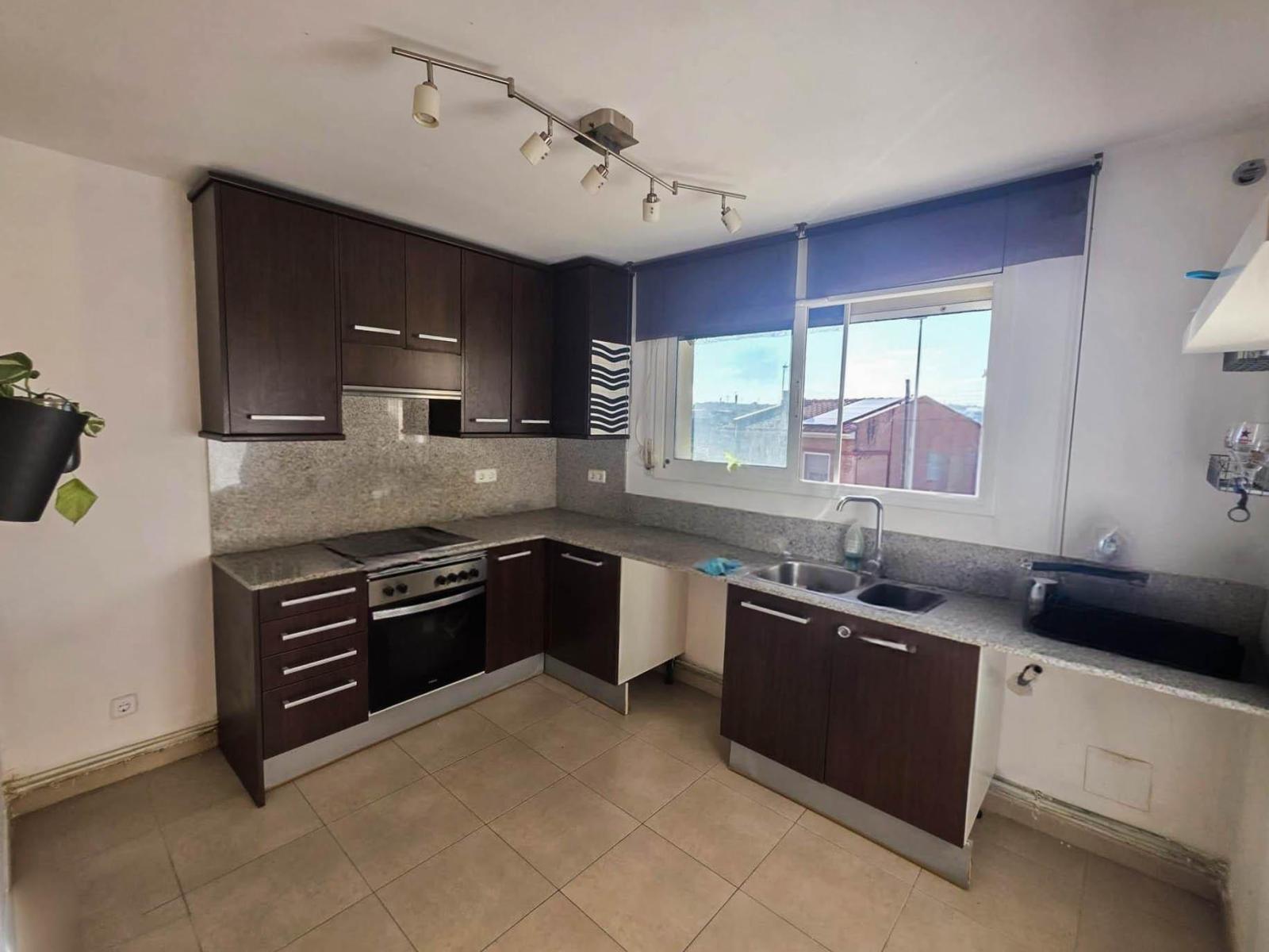 Casa en Venta en Abrera