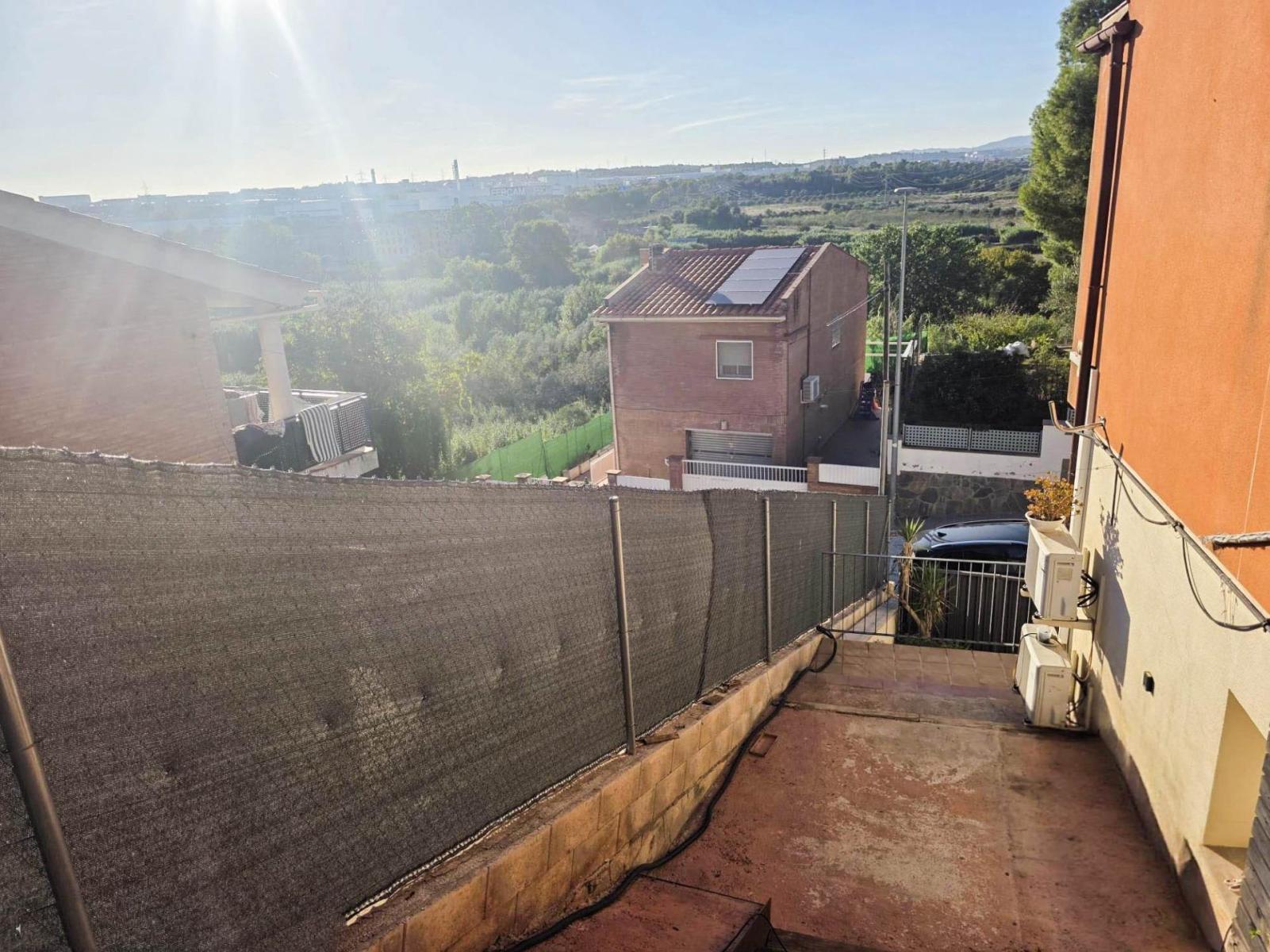 Casa en Venta en Abrera