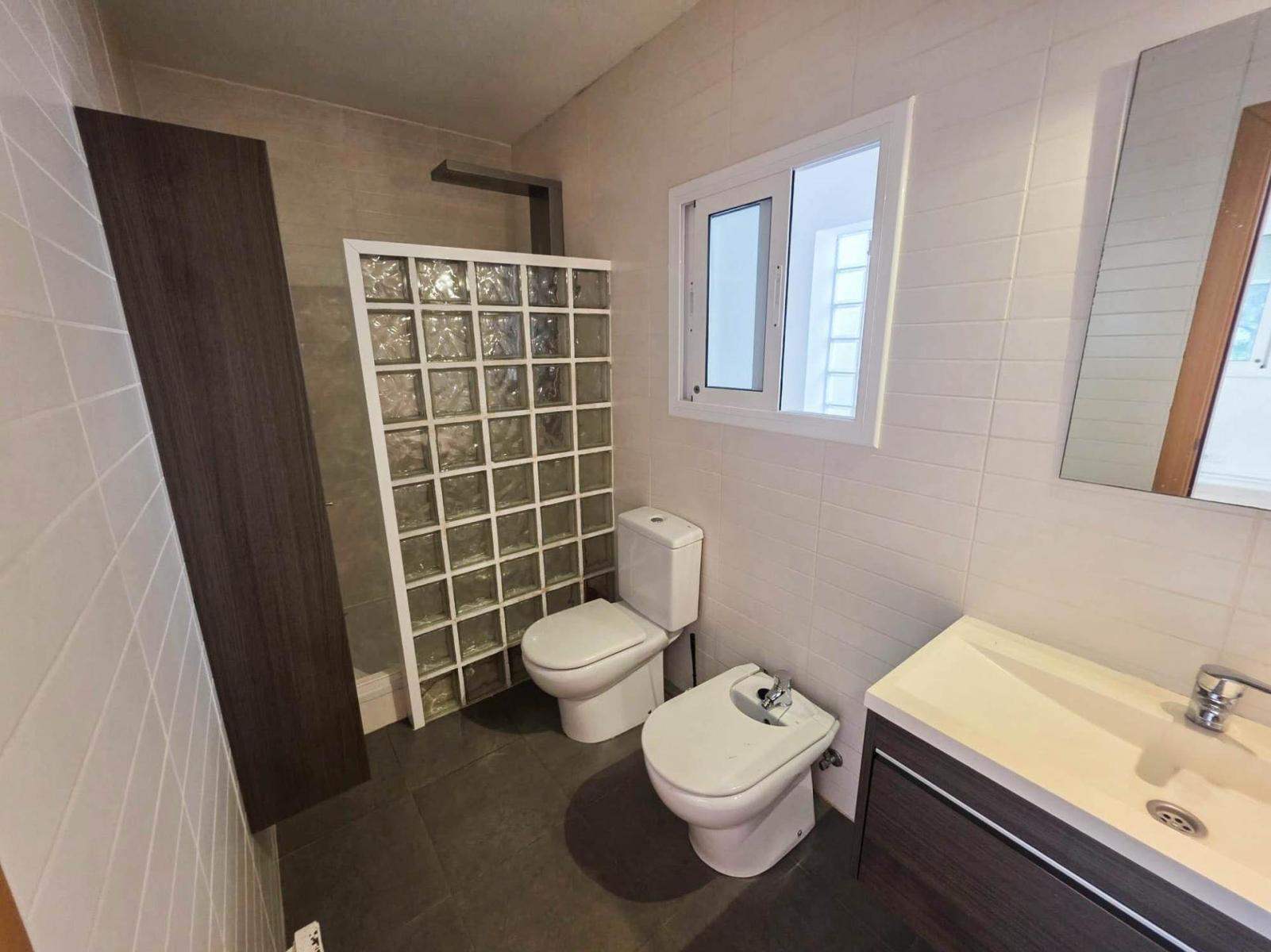 Casa en Venta en Abrera